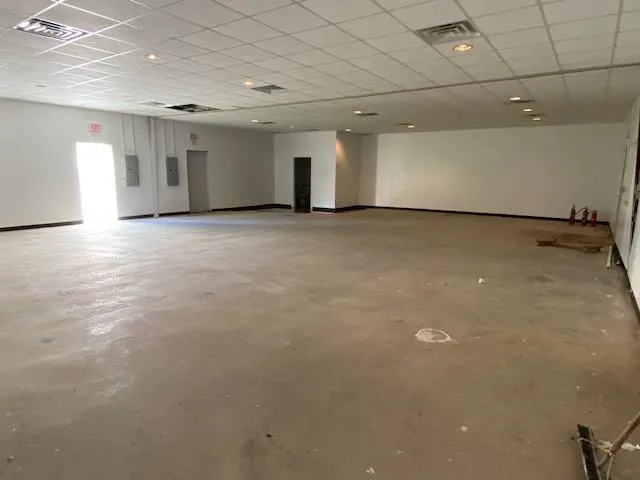 Photo 3 — Address unavailable, Del City, OK 73115