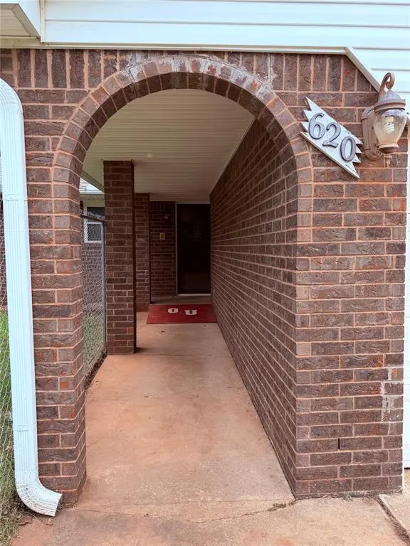 Photo 4 — 620 W Adams Street, Purcell, OK 73080