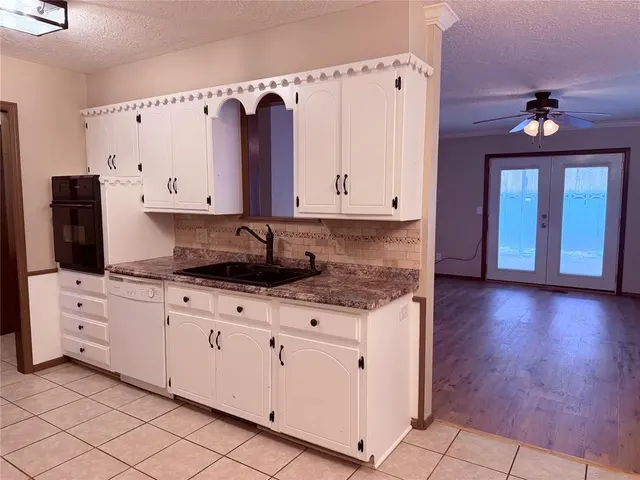Photo 7 — 620 W Adams Street, Purcell, OK 73080