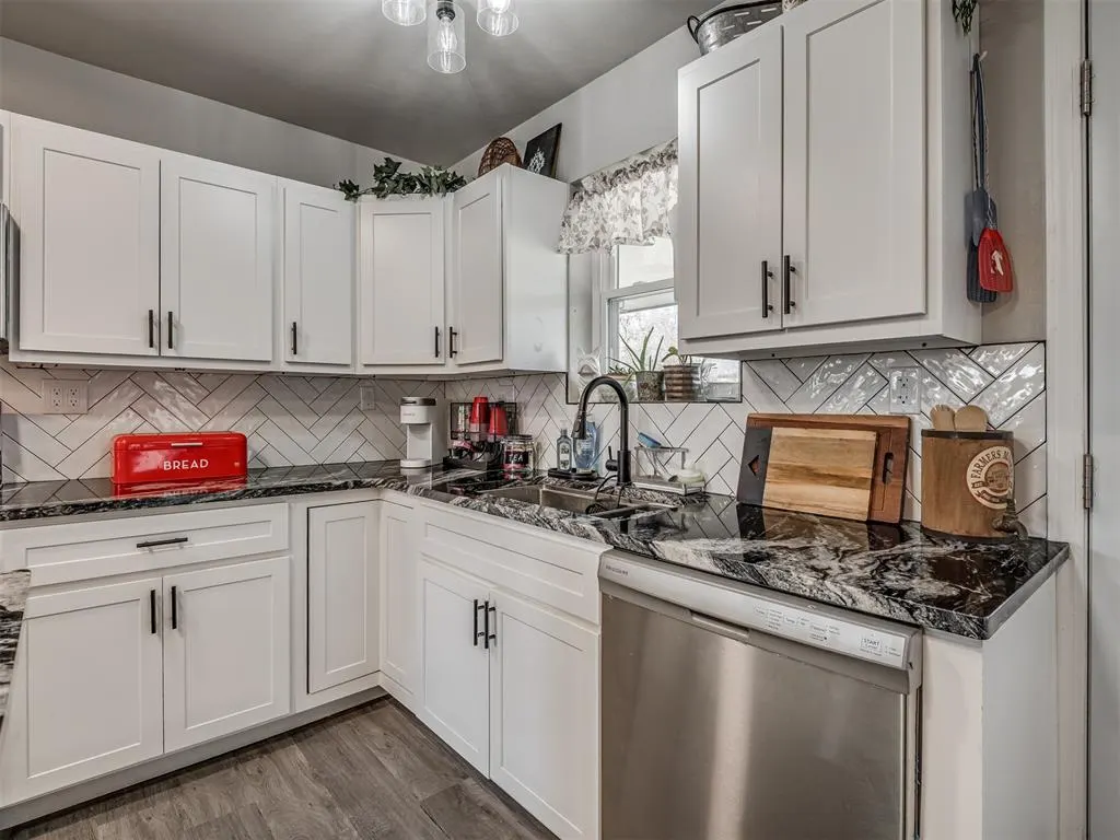 Photo 16 — 10828 Eastway Street, McLoud, OK 74851