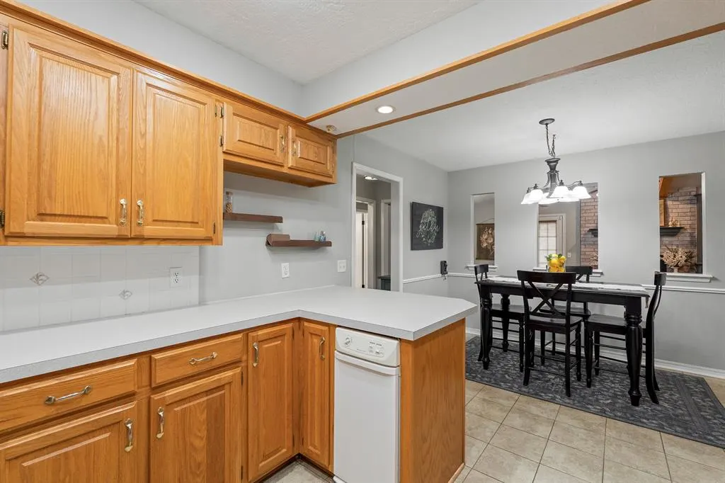 Photo 14 — 3115 Bent Oaks Circle, Norman, OK 73072