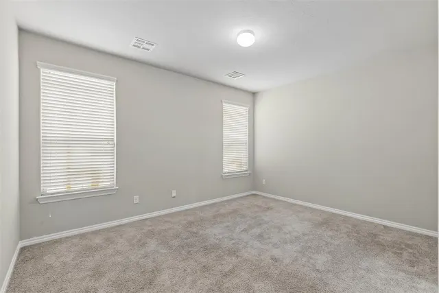 Photo 7 — 9520 Timberland Lane, Yukon, OK 73099