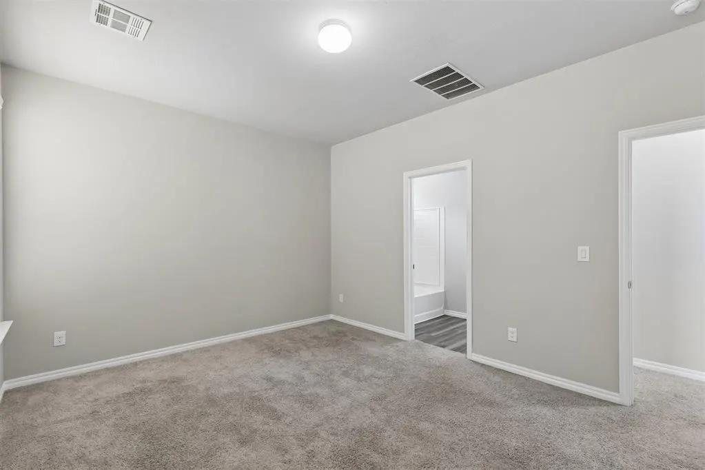 Photo 19 — 9520 Timberland Lane, Yukon, OK 73099