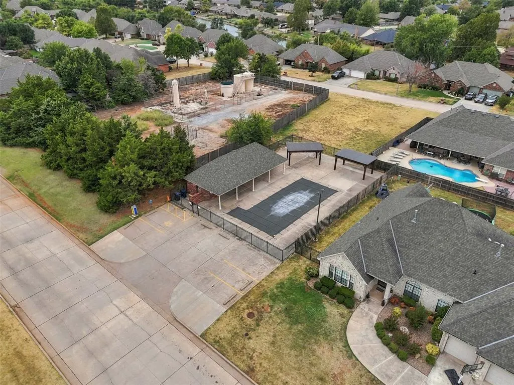 Photo 46 — 2421 Marforio Place, Oklahoma City, OK 73170