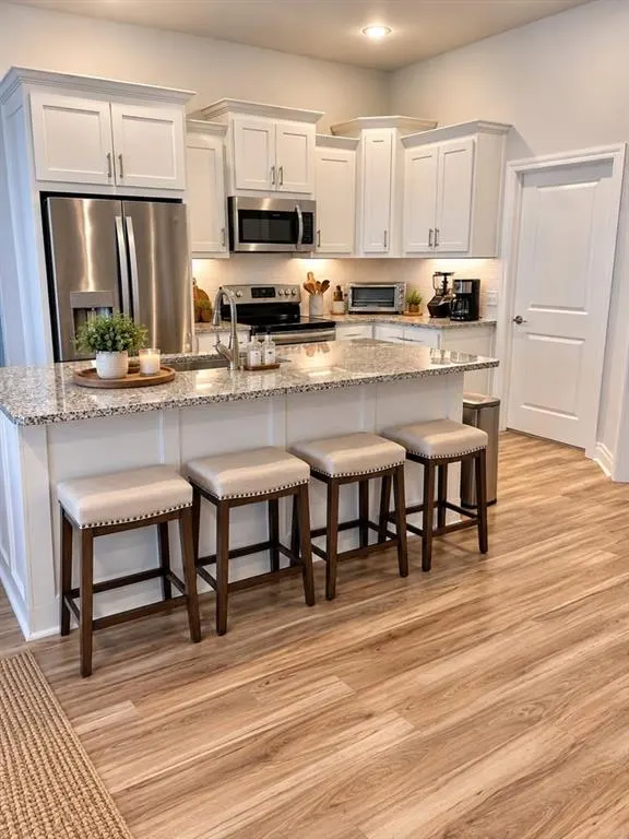 Photo 2 — 8740 Summit View Lane, Edmond, OK 73025