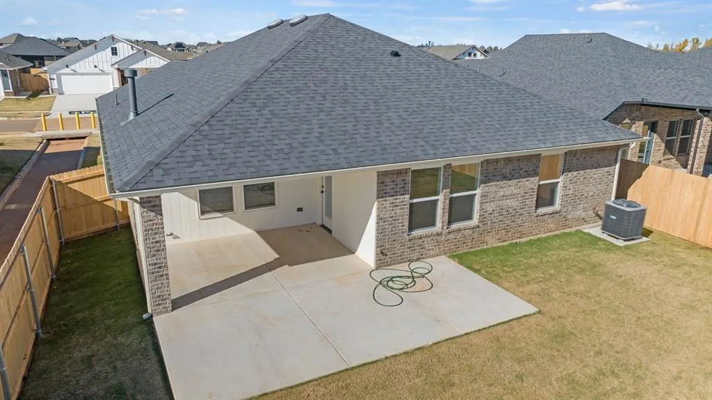 Photo 30 — 3240 Pagoda Pead Drive, Yukon, OK 73099