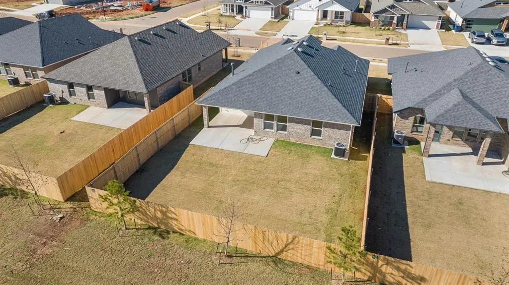 Photo 32 — 3240 Pagoda Pead Drive, Yukon, OK 73099