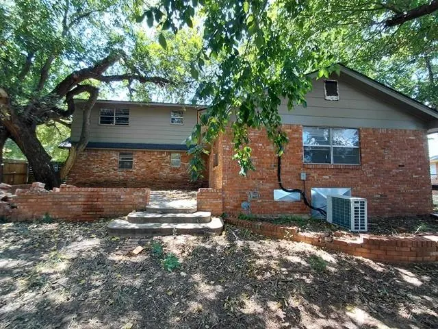 Photo 11 — 3432 N Glenoaks Drive, Midwest City, OK 73110