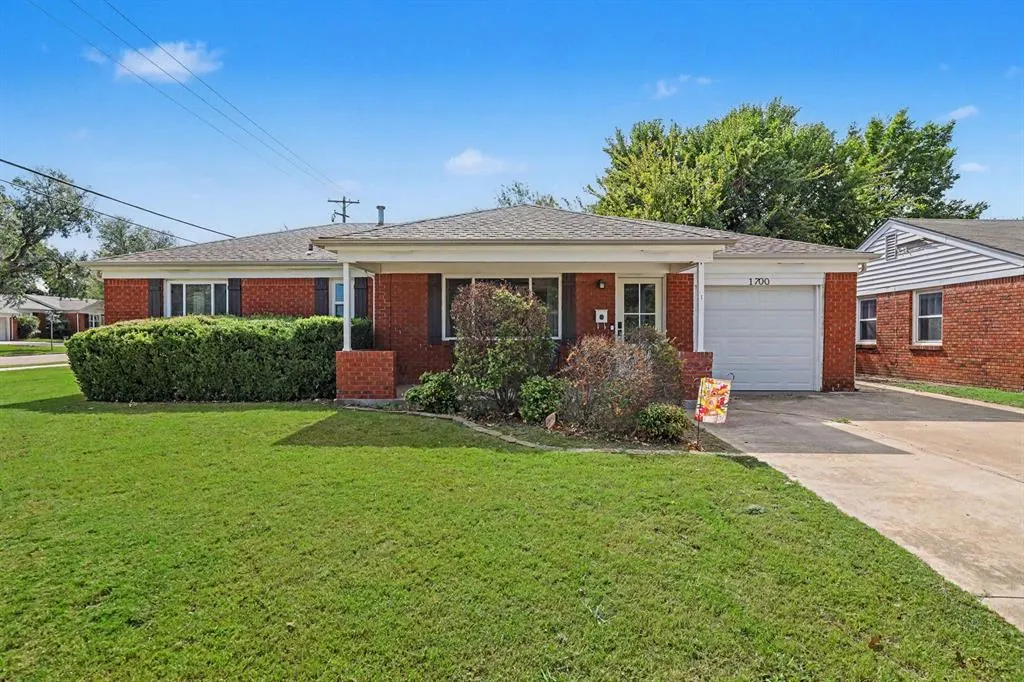 Front exterior — 1700 Carlisle Road, Oklahoma City, OK 73120