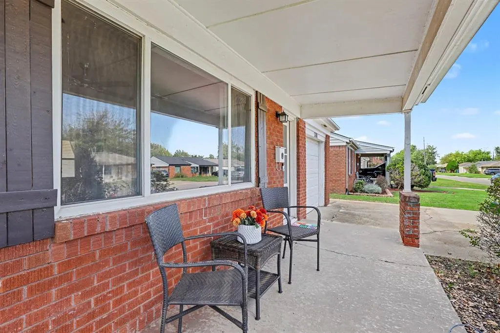 Photo 2 — 1700 Carlisle Road, Oklahoma City, OK 73120