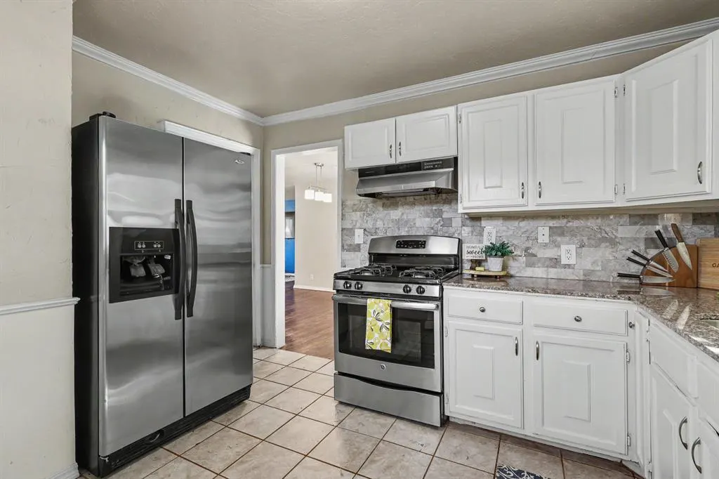 Photo 8 — 1700 Carlisle Road, Oklahoma City, OK 73120