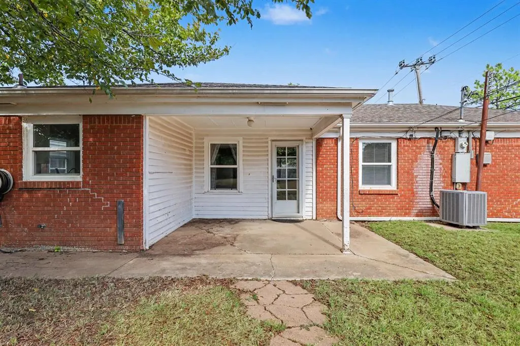 Photo 14 — 1700 Carlisle Road, Oklahoma City, OK 73120