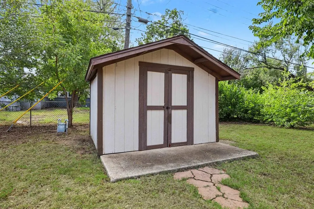 Photo 16 — 1700 Carlisle Road, Oklahoma City, OK 73120