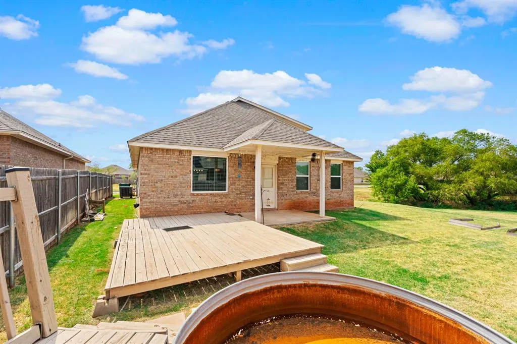 Photo 35 — 9053 NW 143rd Street, Yukon, OK 73099