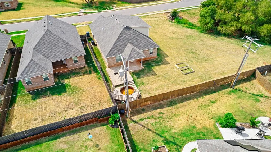 Photo 42 — 9053 NW 143rd Street, Yukon, OK 73099