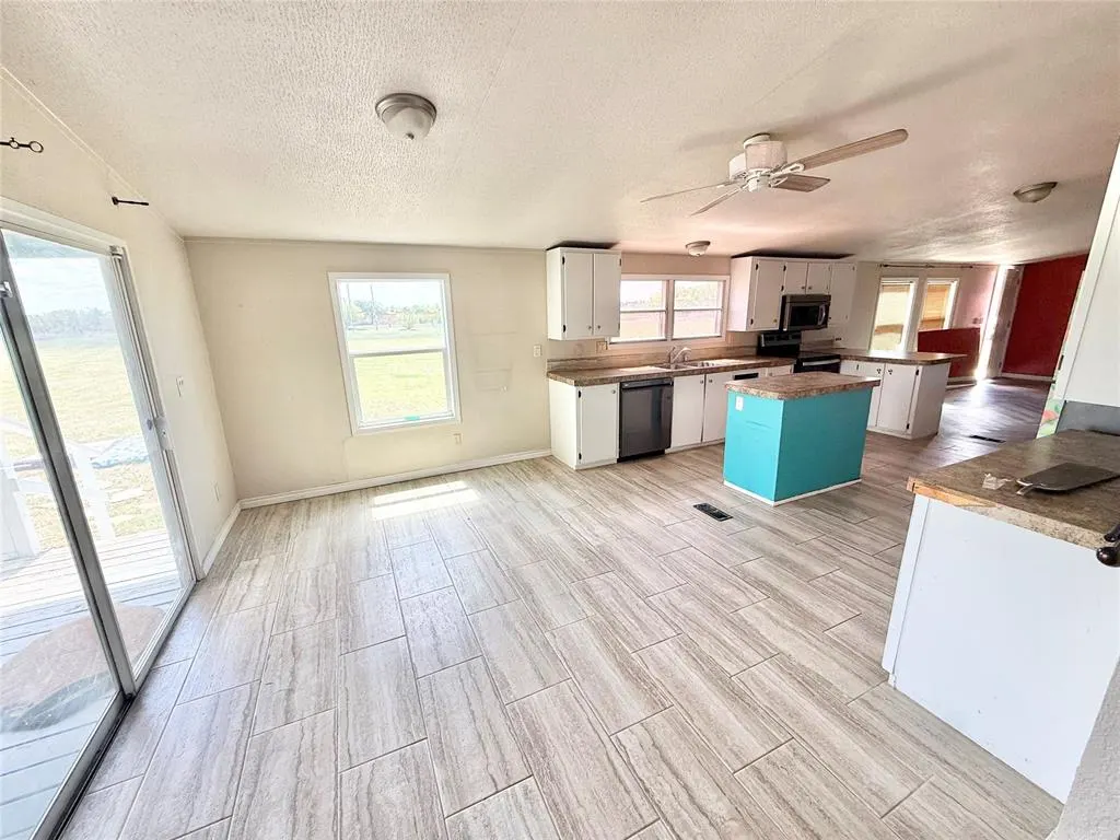Photo 5 — 20613 E County Road 156 Road, Blair, OK 73526
