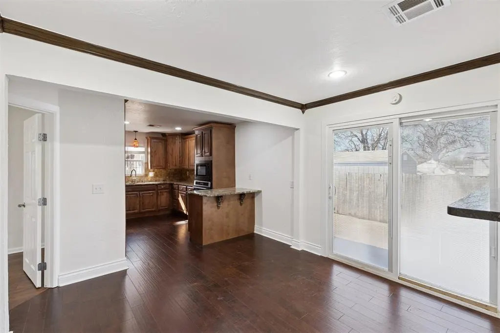 Photo 7 — 3228 Cashion Place, Oklahoma City, OK 73112
