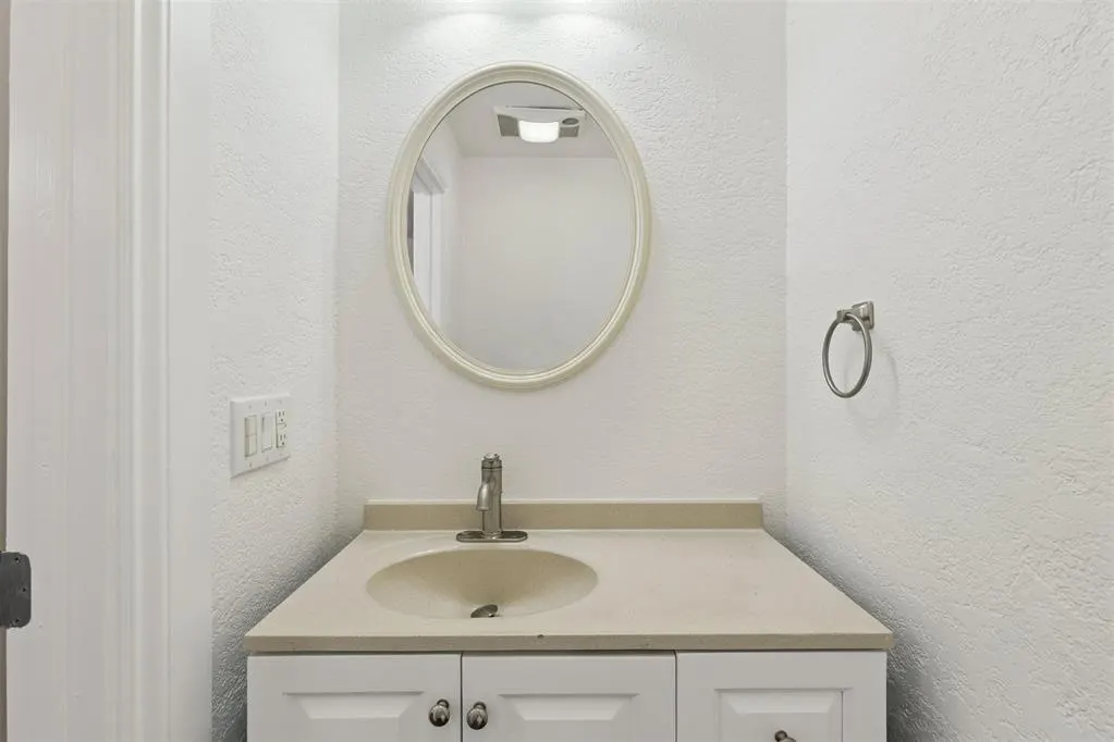 Photo 14 — 3228 Cashion Place, Oklahoma City, OK 73112