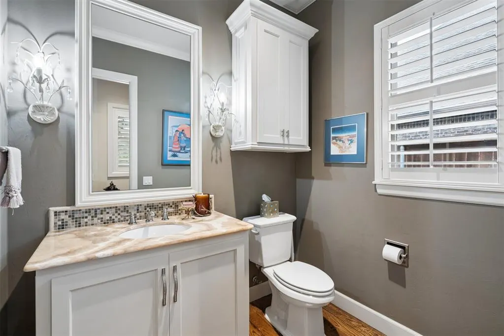 Photo 3 — 3339 Stone Brook Court, Oklahoma City, OK 73120