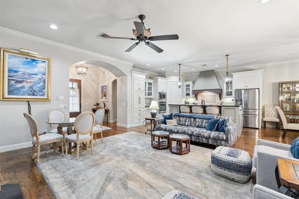 Photo 5 — 3339 Stone Brook Court, Oklahoma City, OK 73120