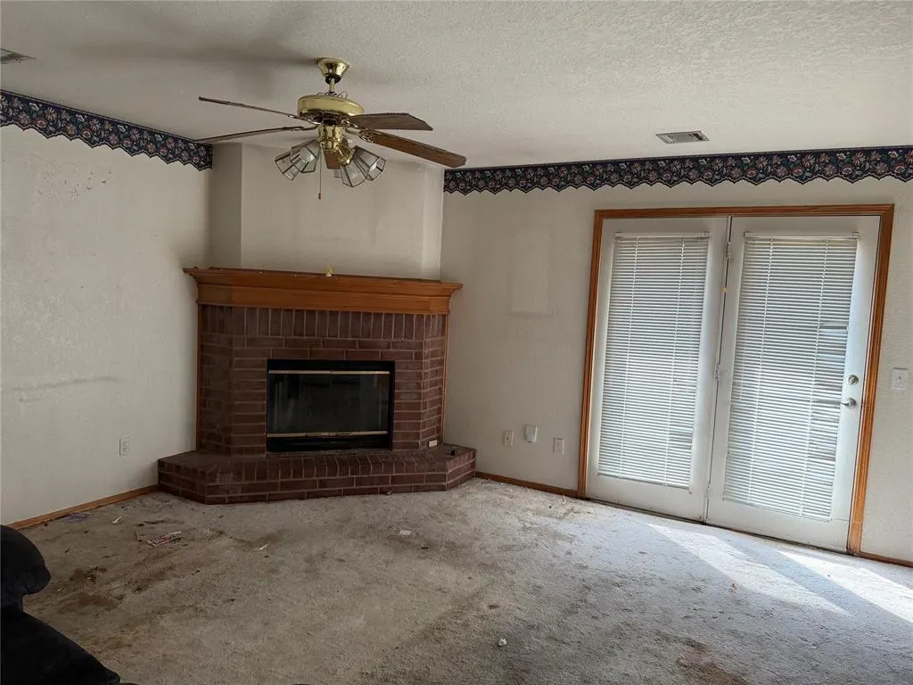Photo 3 — 1032 Cambridge Court, Moore, OK 73160