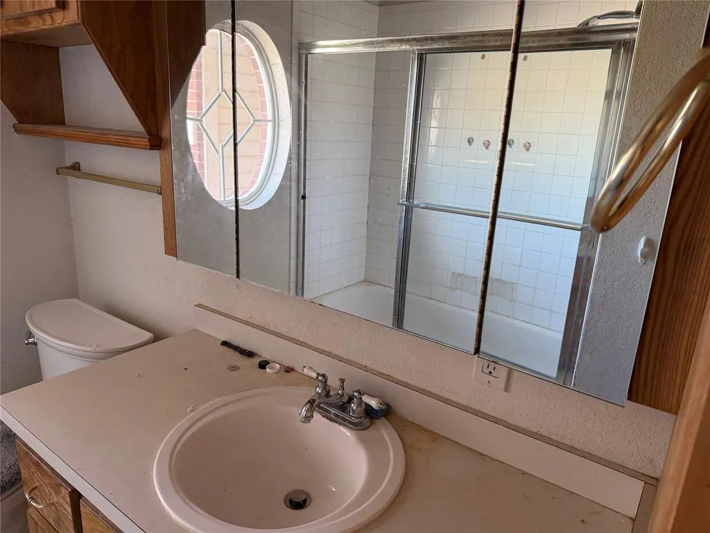 Photo 17 — 1032 Cambridge Court, Moore, OK 73160