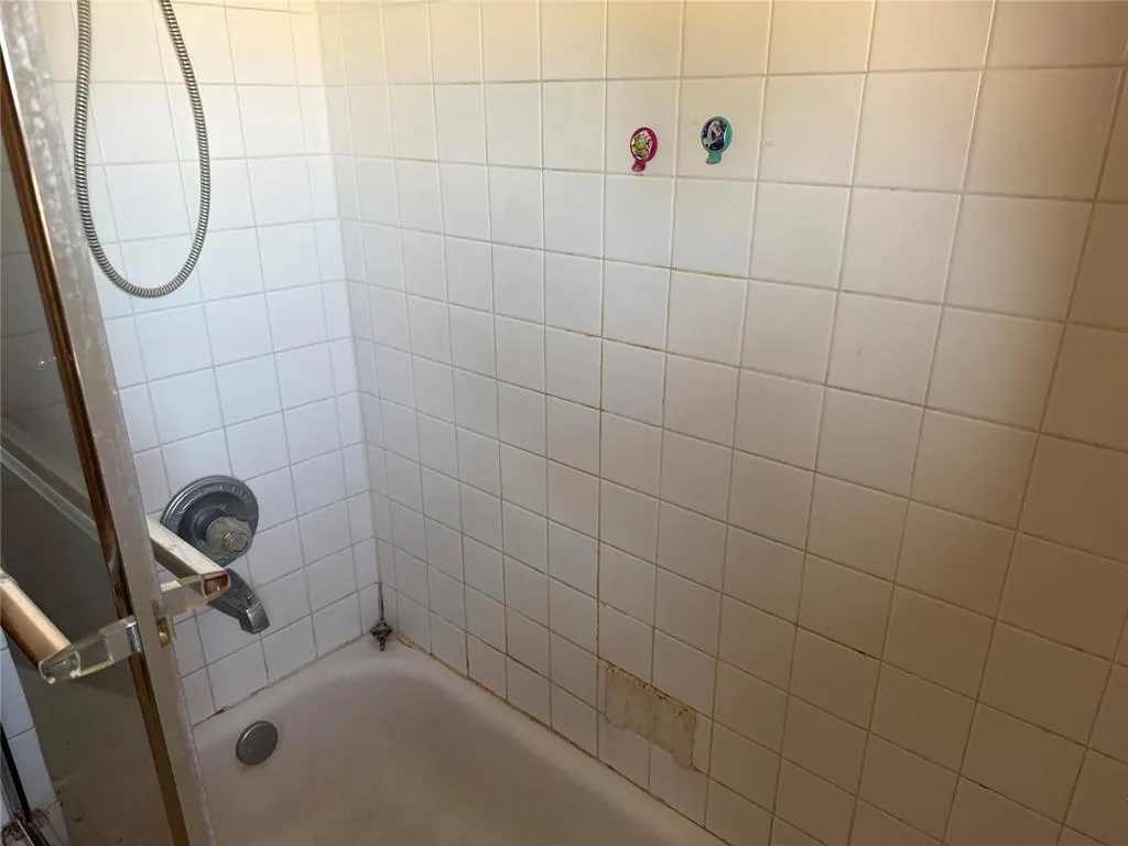 Photo 18 — 1032 Cambridge Court, Moore, OK 73160