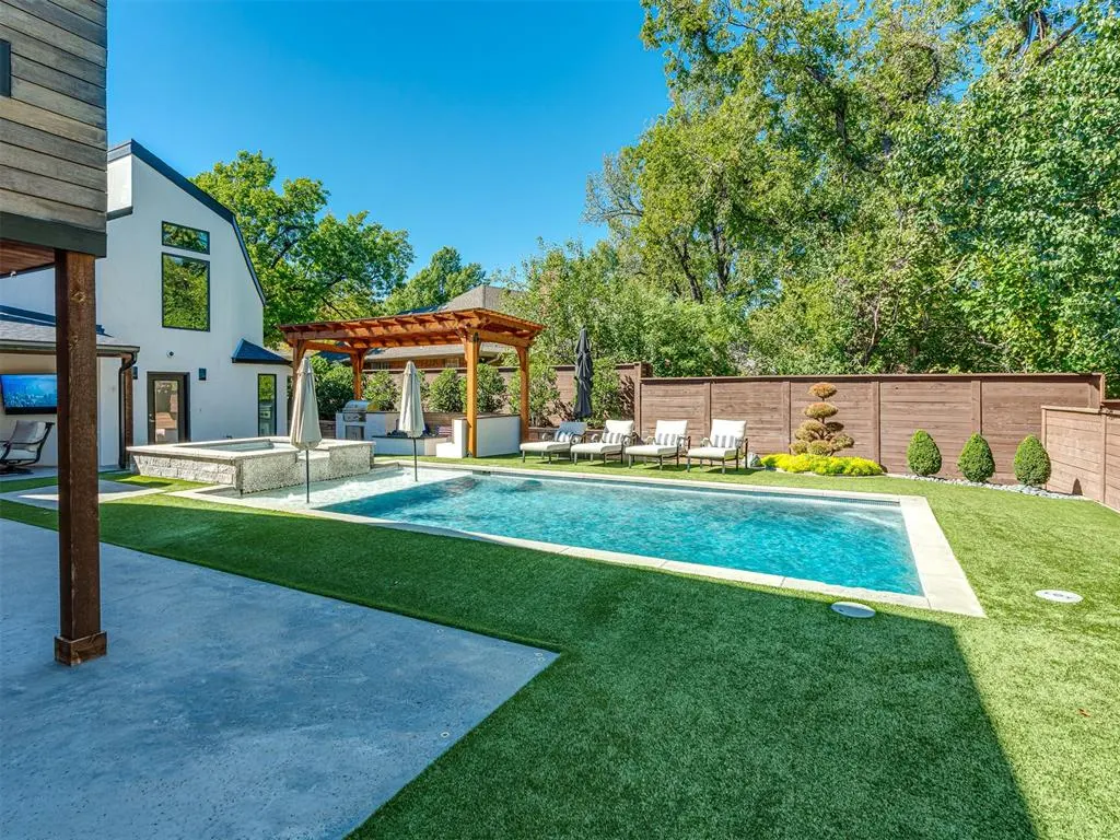 Photo 41 — 2909 N Oak Hollow Road, Oklahoma City, OK 73120