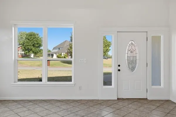 Photo 4 — 2302 Oakridge Drive, Purcell, OK 73080