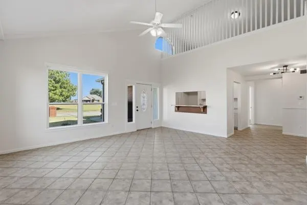 Photo 5 — 2302 Oakridge Drive, Purcell, OK 73080