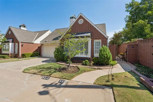 Photo 2 — 8618 N May Avenue 32B, Oklahoma City, OK 73120