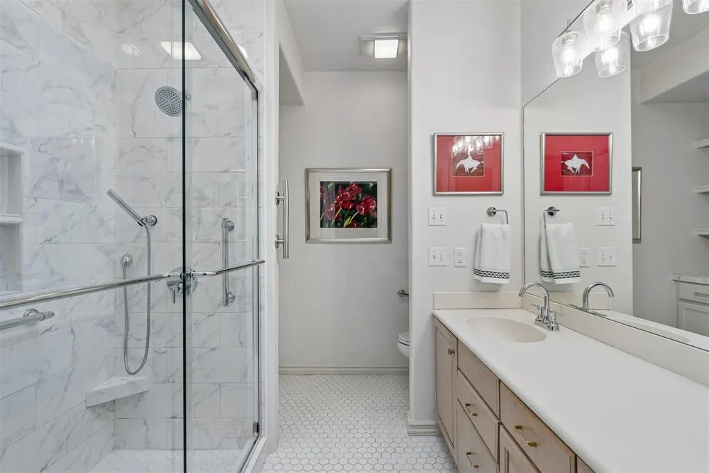 Photo 21 — 8618 N May Avenue 32B, Oklahoma City, OK 73120