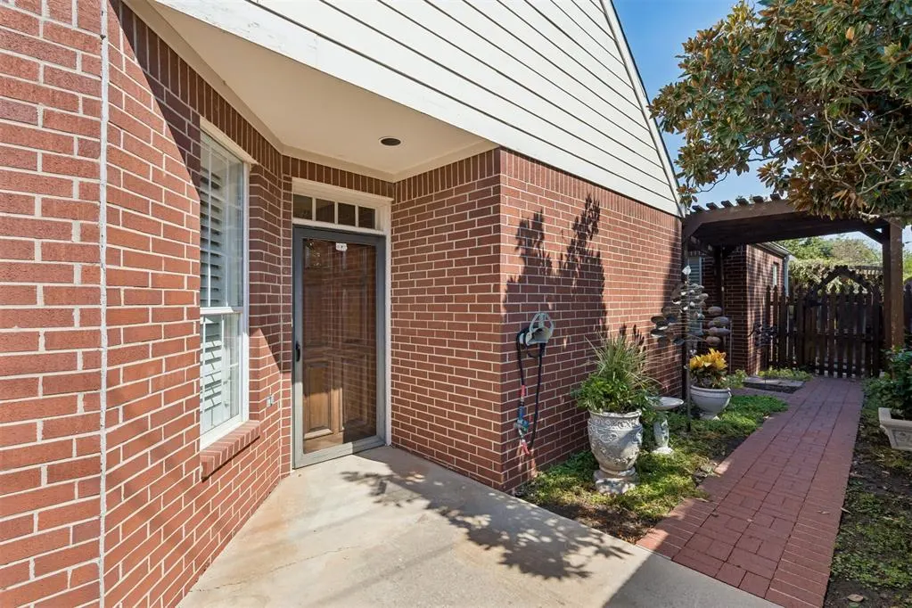 Photo 31 — 8618 N May Avenue 32B, Oklahoma City, OK 73120