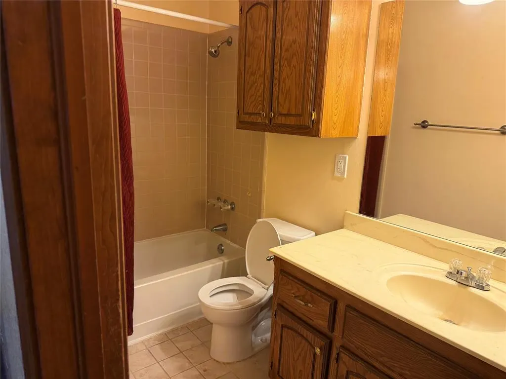 Photo 23 — 901 Randall Drive, Moore, OK 73160