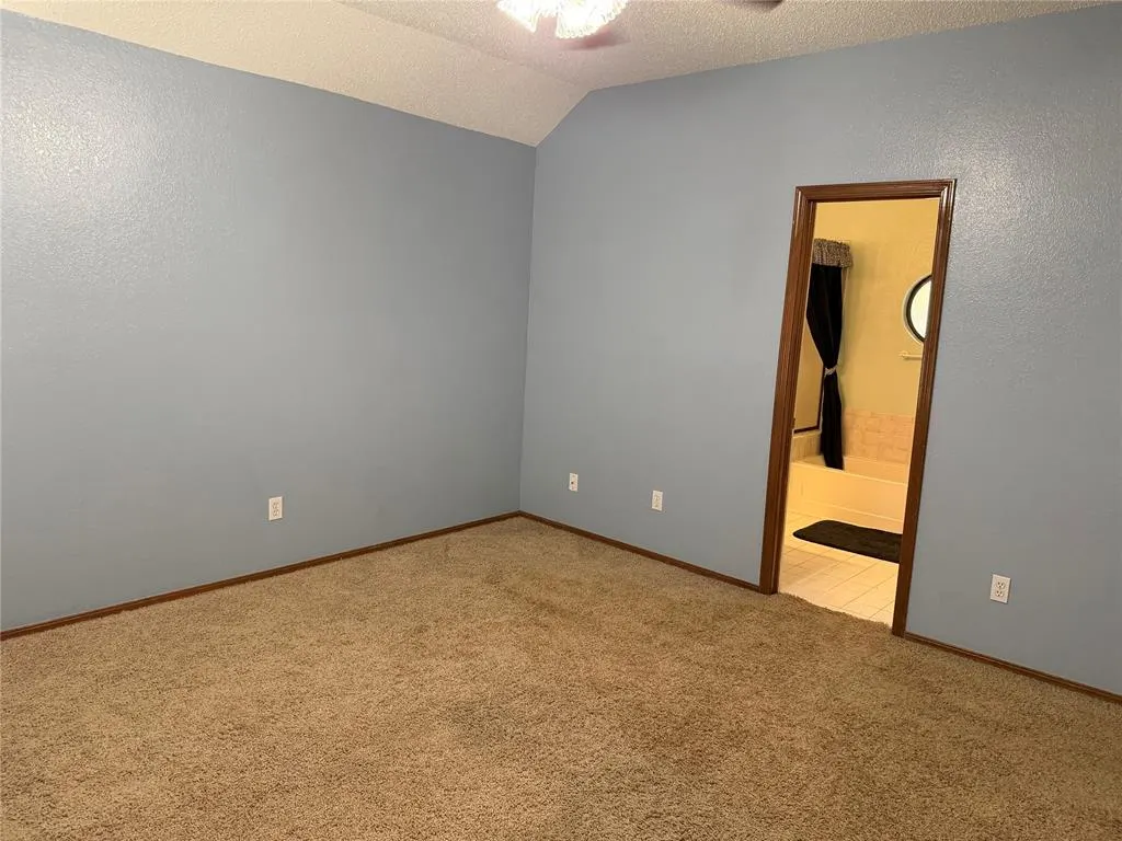 Photo 28 — 901 Randall Drive, Moore, OK 73160