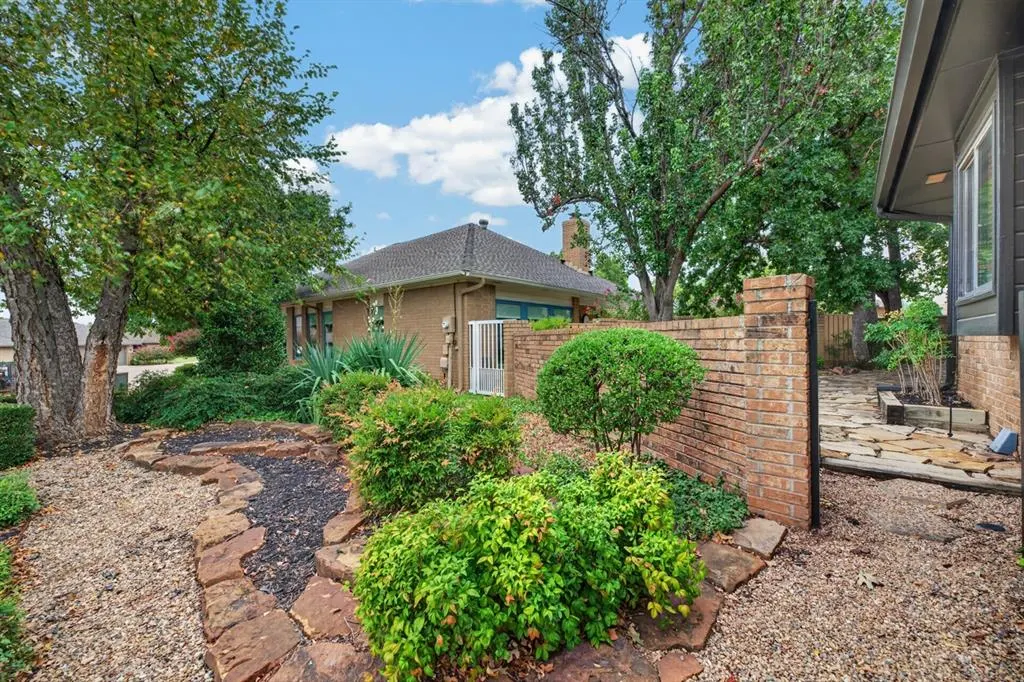 Photo 35 — 545 E Oak Place, Edmond, OK 73025