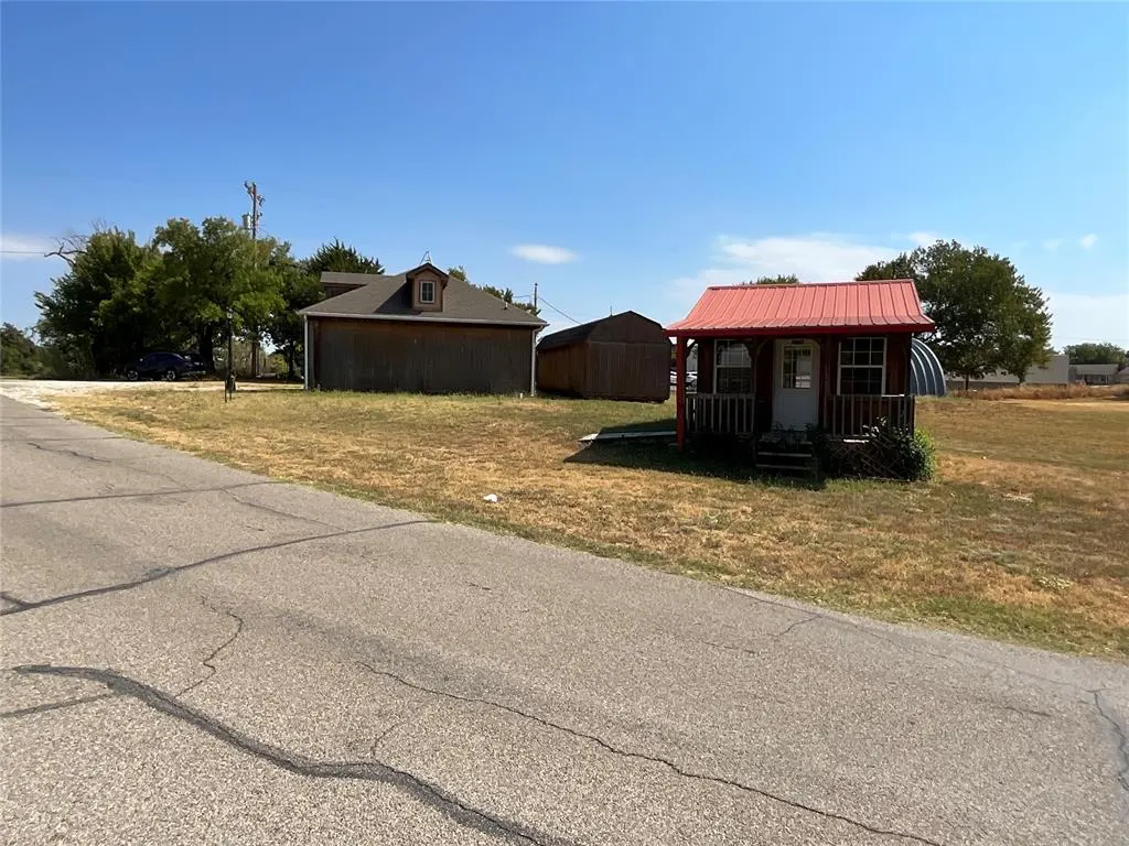 Photo 17 — 428 N Dogwood Street, Luther, OK 73054