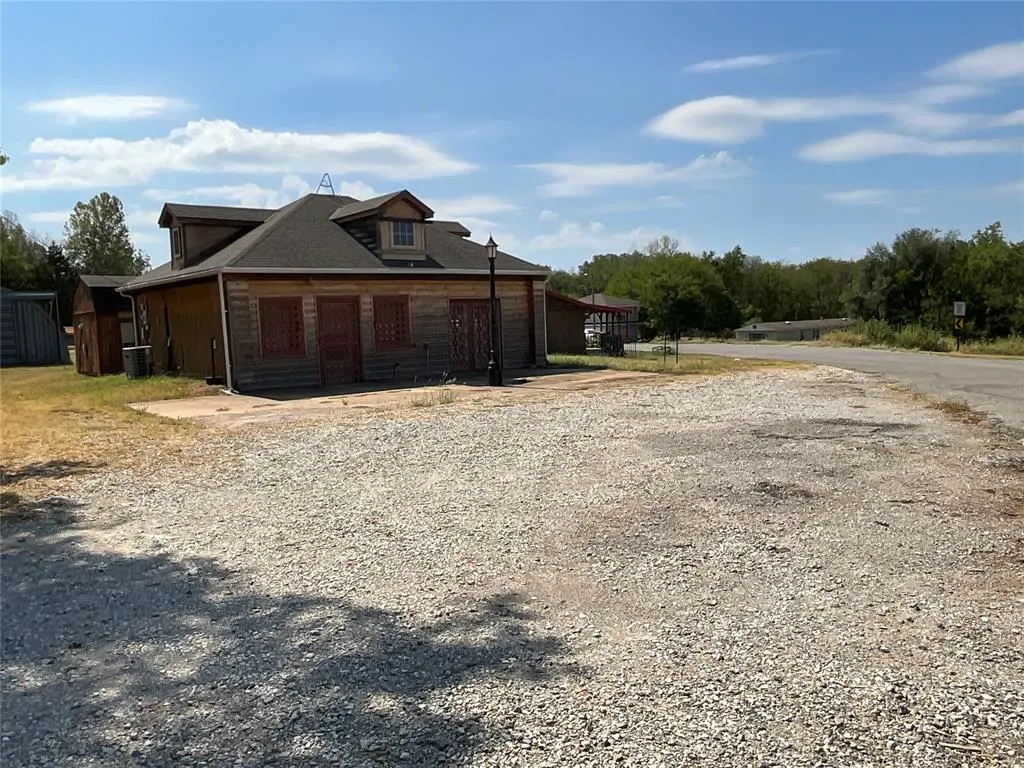 Photo 18 — 428 N Dogwood Street, Luther, OK 73054