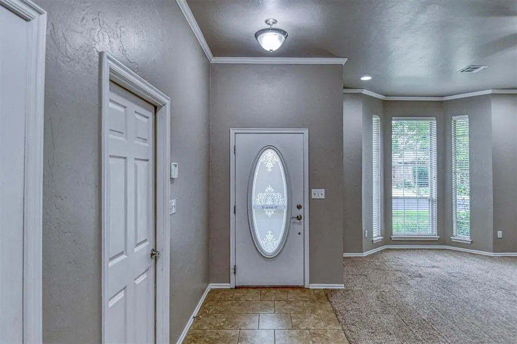 Photo 3 — 409 Prestwick Street, Norman, OK 73072