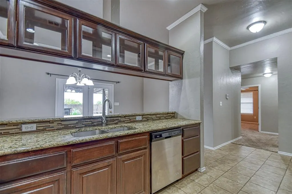 Photo 7 — 409 Prestwick Street, Norman, OK 73072