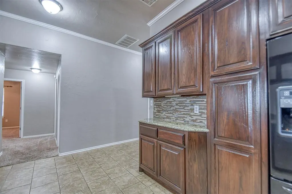 Photo 10 — 409 Prestwick Street, Norman, OK 73072