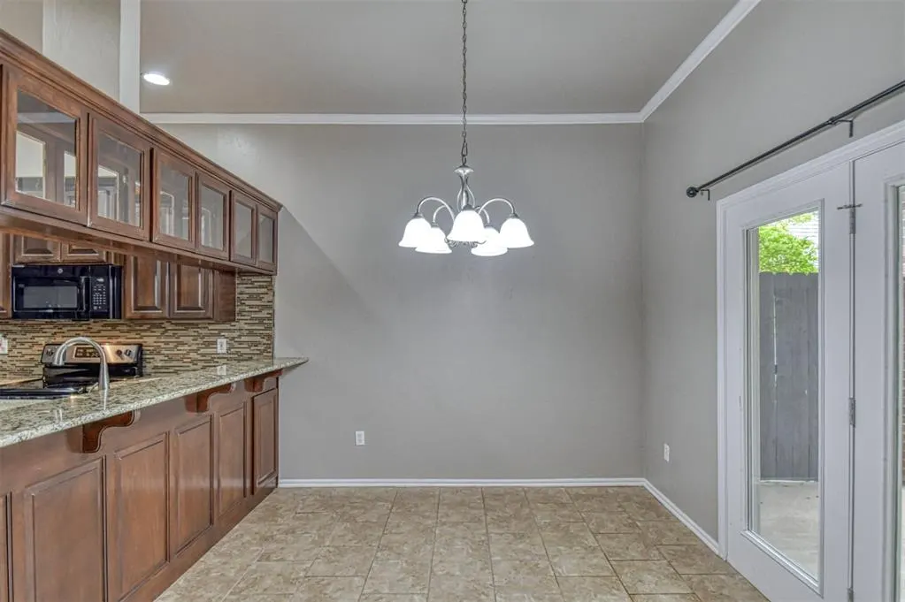 Photo 12 — 409 Prestwick Street, Norman, OK 73072