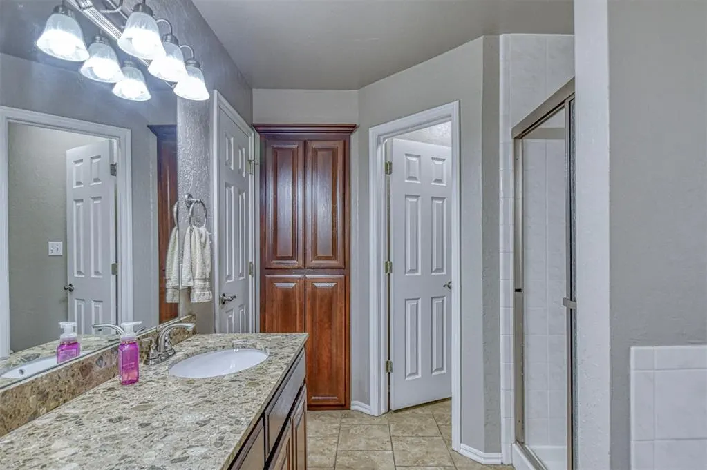 Photo 17 — 409 Prestwick Street, Norman, OK 73072
