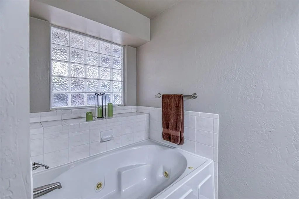 Photo 18 — 409 Prestwick Street, Norman, OK 73072