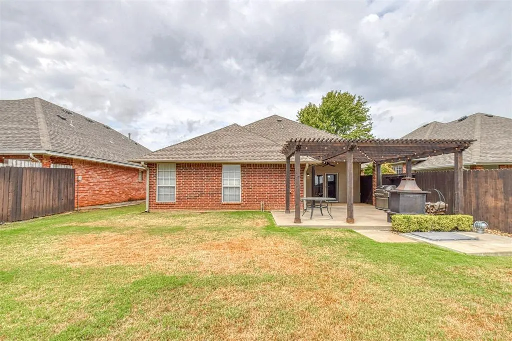 Photo 33 — 409 Prestwick Street, Norman, OK 73072
