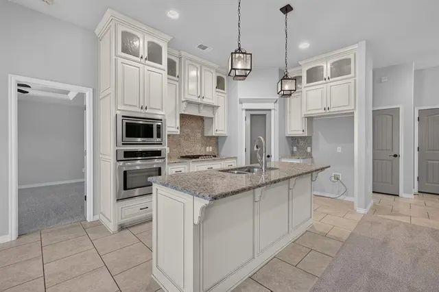 Photo 5 — 10209 SW 23rd Street, Yukon, OK 73099