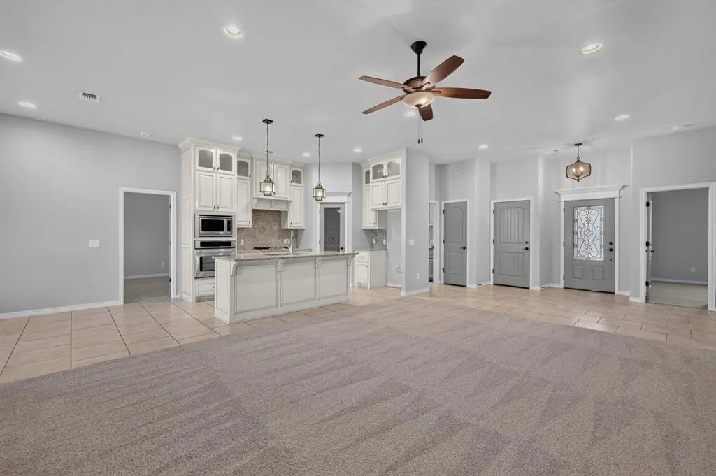 Photo 7 — 10209 SW 23rd Street, Yukon, OK 73099