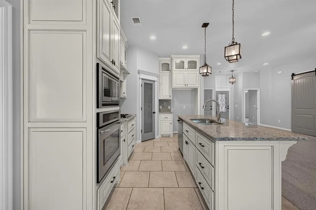 Photo 10 — 10209 SW 23rd Street, Yukon, OK 73099