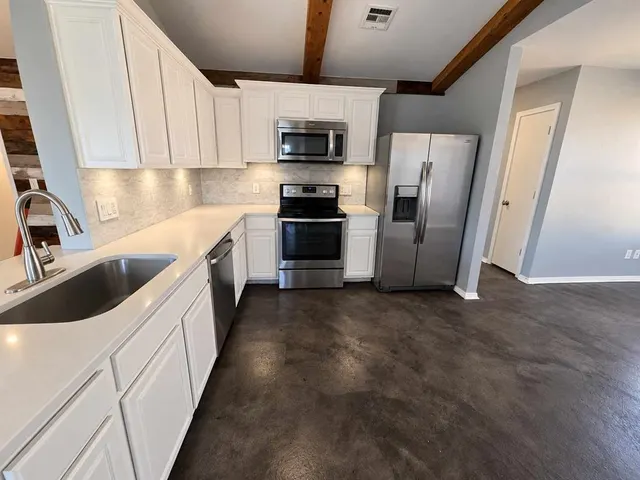 Photo 6 — 2801 NW 186th Street, Edmond, OK 73012