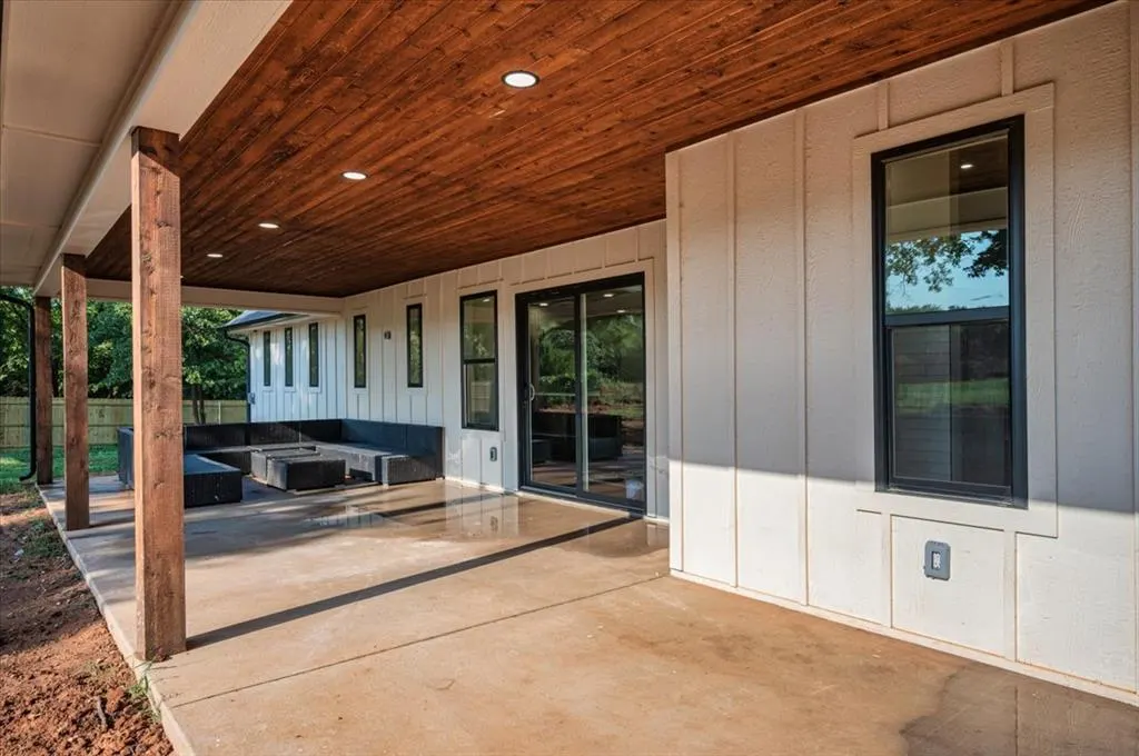 Photo 36 — 5875 W FORREST HILLS Road, Guthrie, OK 73044